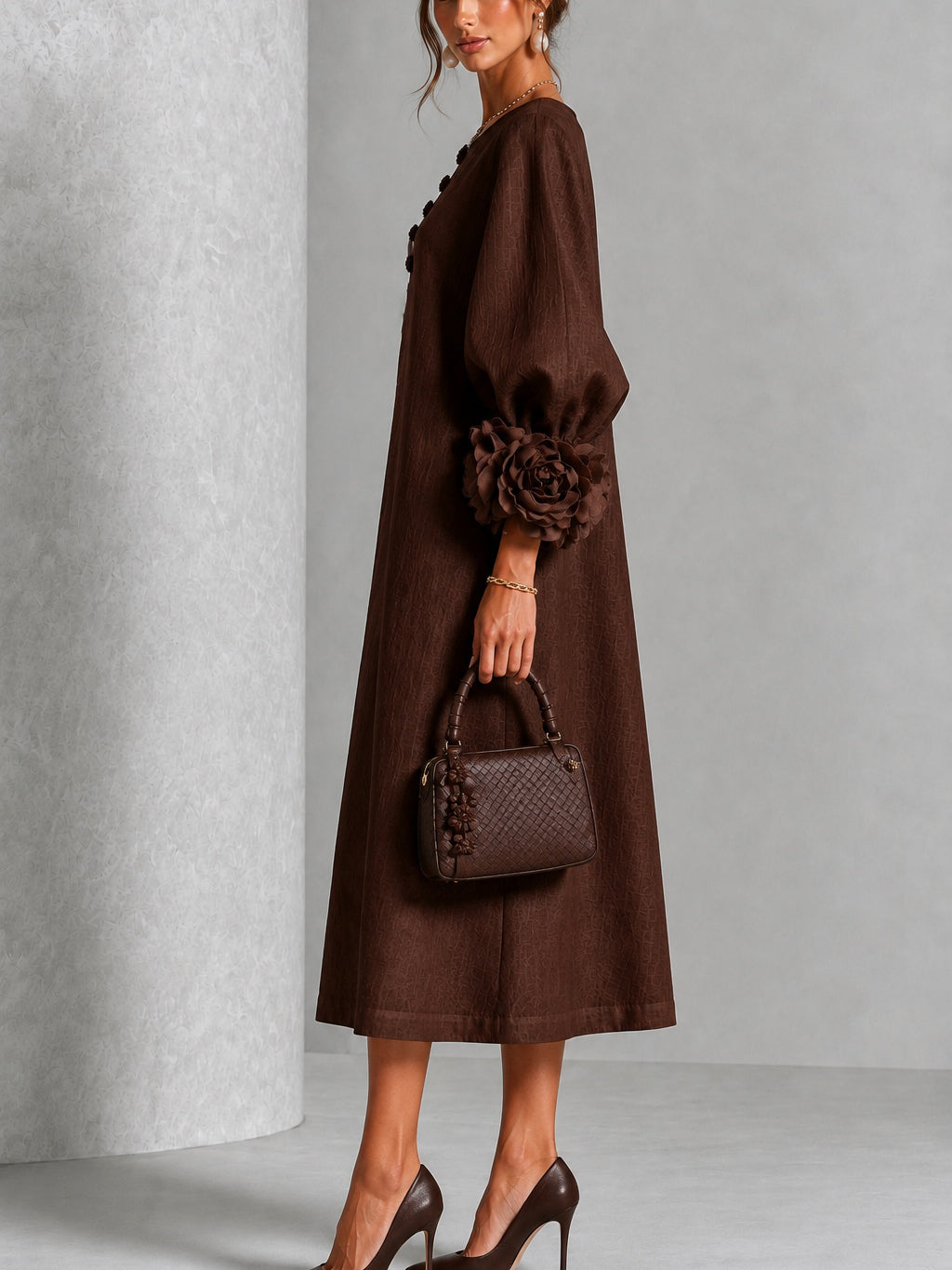 Capucine | Robe midi à manches bouffantes et boutons fleuris