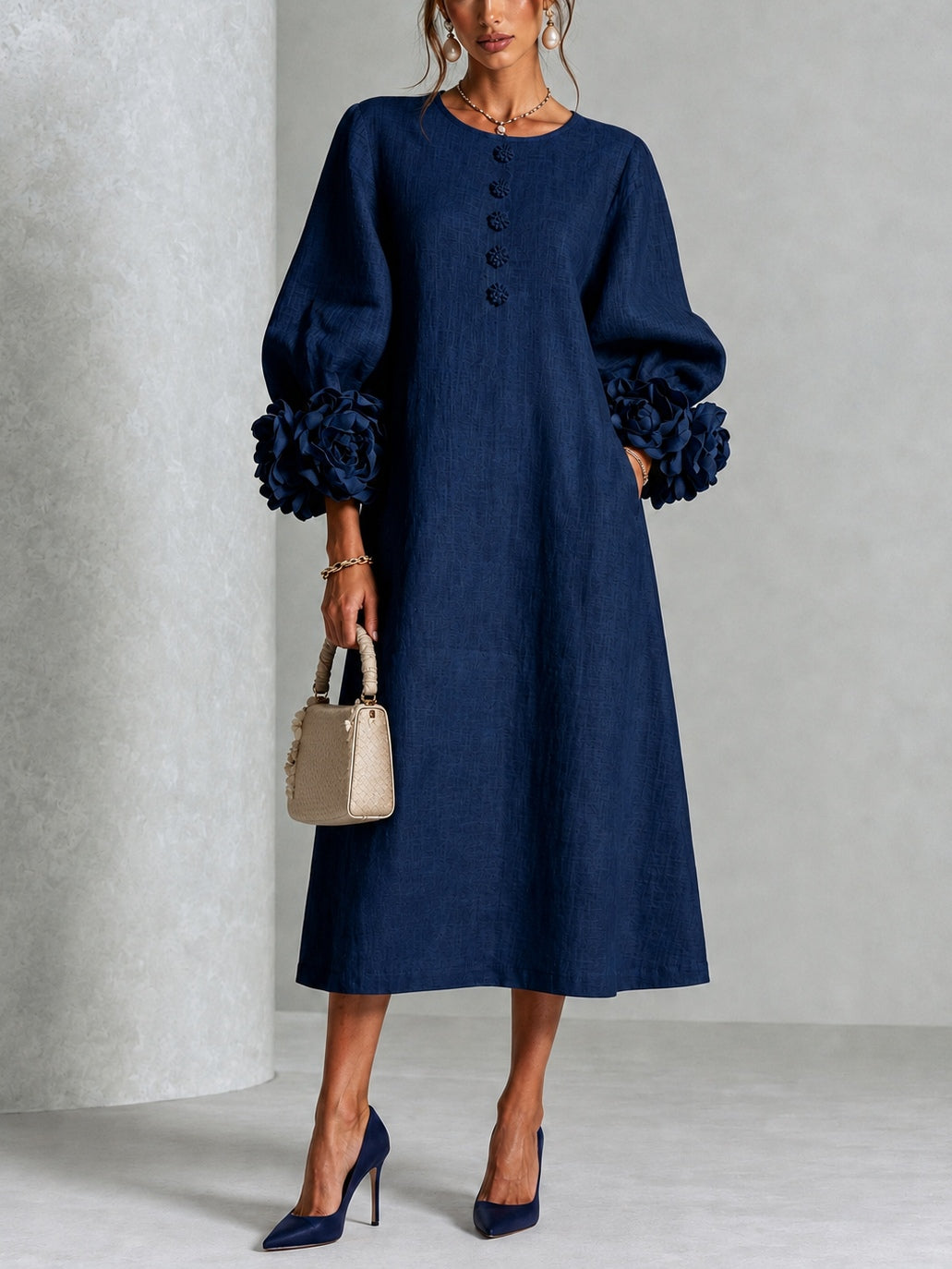 Capucine | Robe midi à manches bouffantes et boutons fleuris