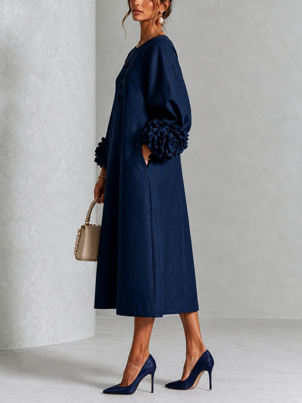 Capucine | Robe midi à manches bouffantes et boutons fleuris